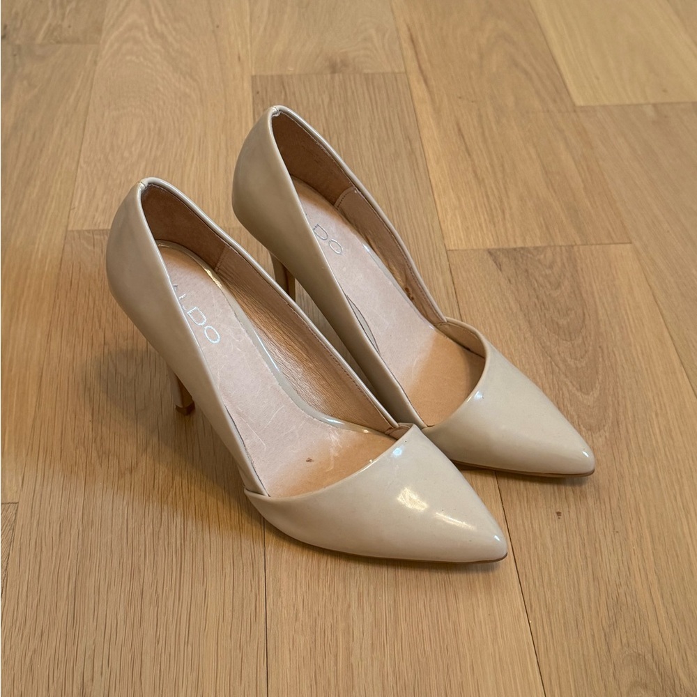 ALDO Nude Patent Pointed Toe Heels 38.5 US 7.5 8 - Picture 1 of 4